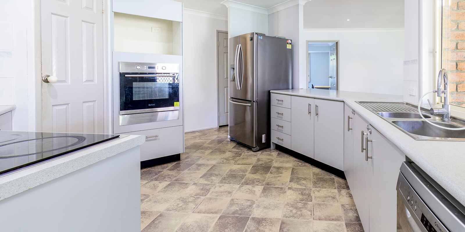 12 Anamaran Place Bellmere