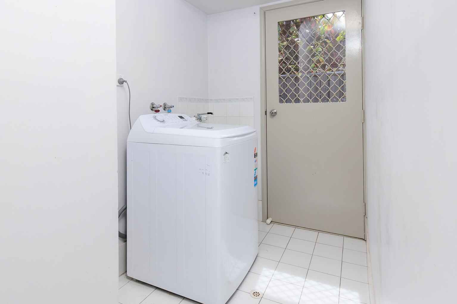 12 Anamaran Place Bellmere