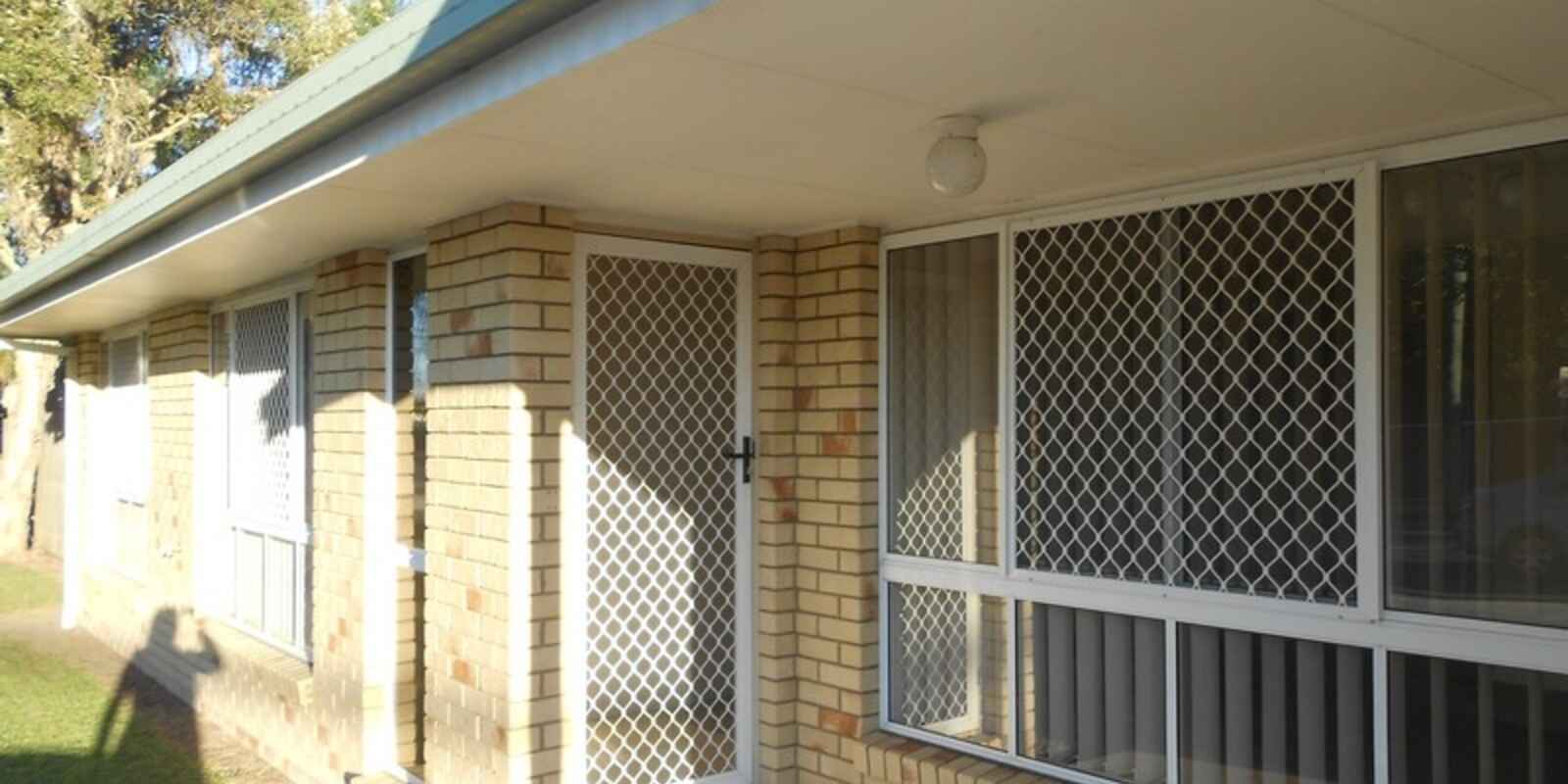 2/27 Manley Street Caboolture