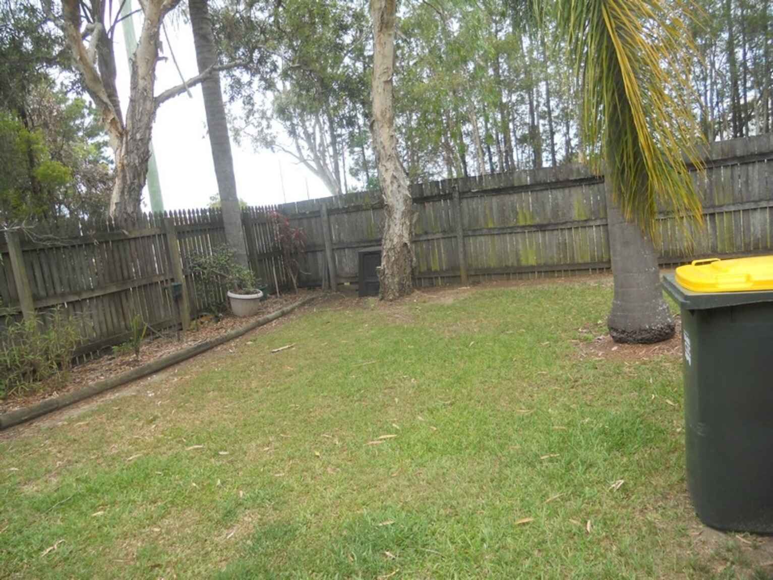 2/27 Manley Street Caboolture