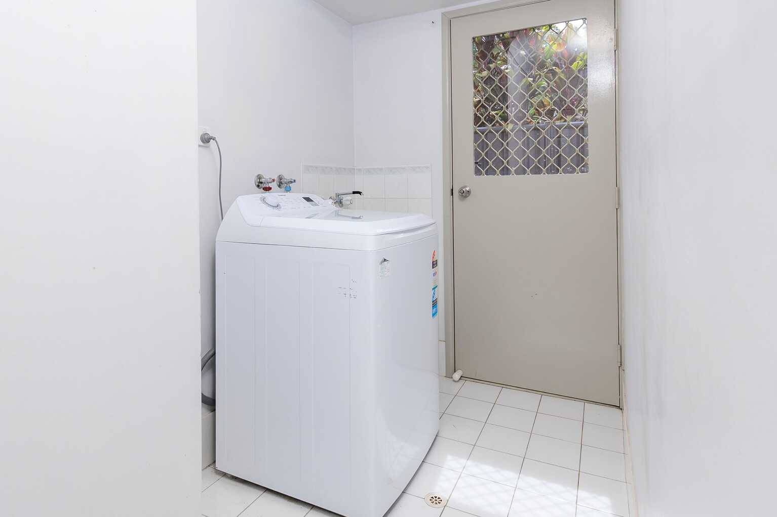 12 Anamaran Place Bellmere 12 Anamaran Place Bellmere