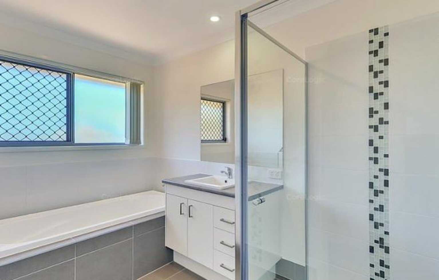 1/33 Acqua Street Burpengary