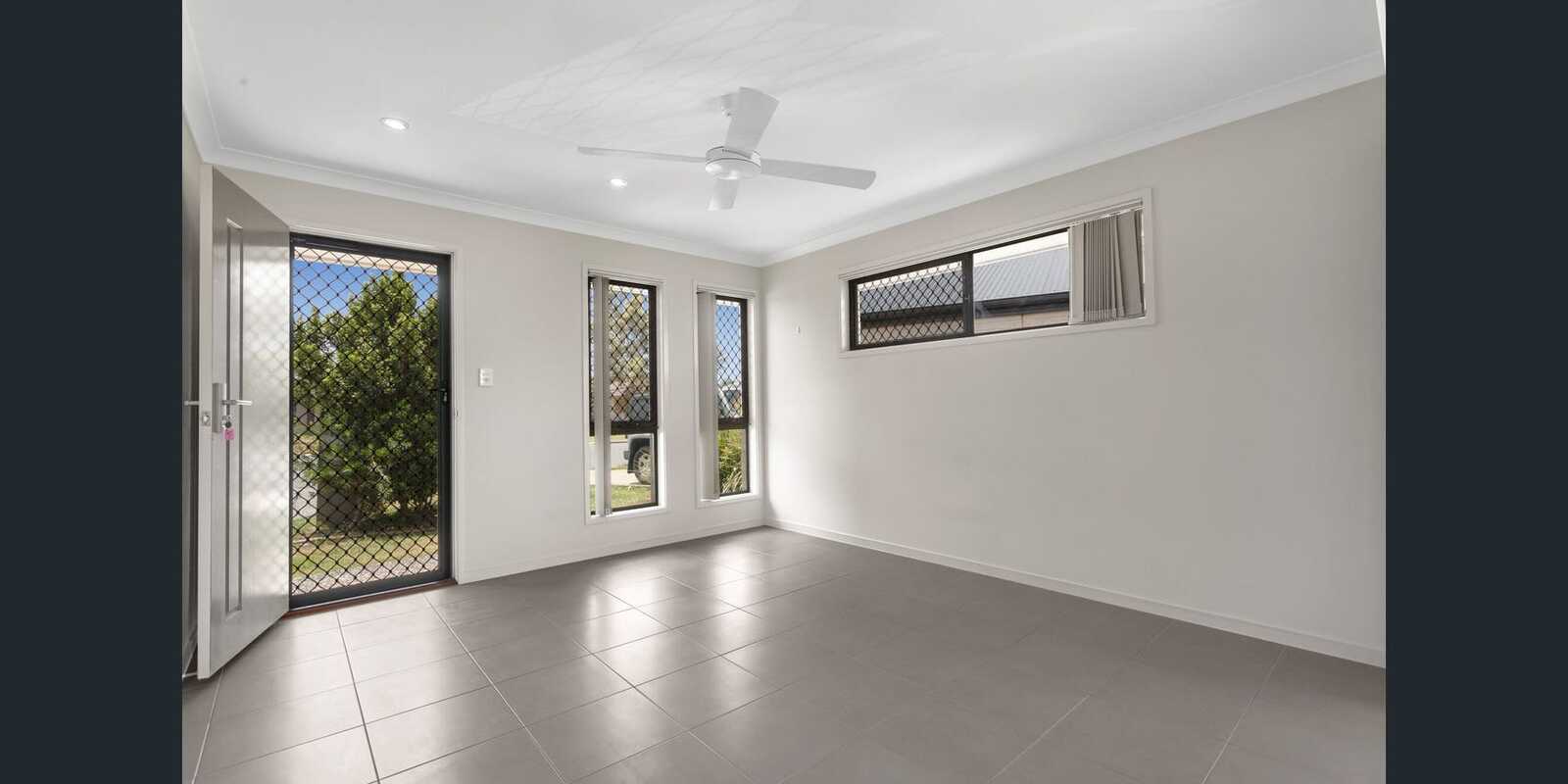 1/25 Lyndon Way Bellmere