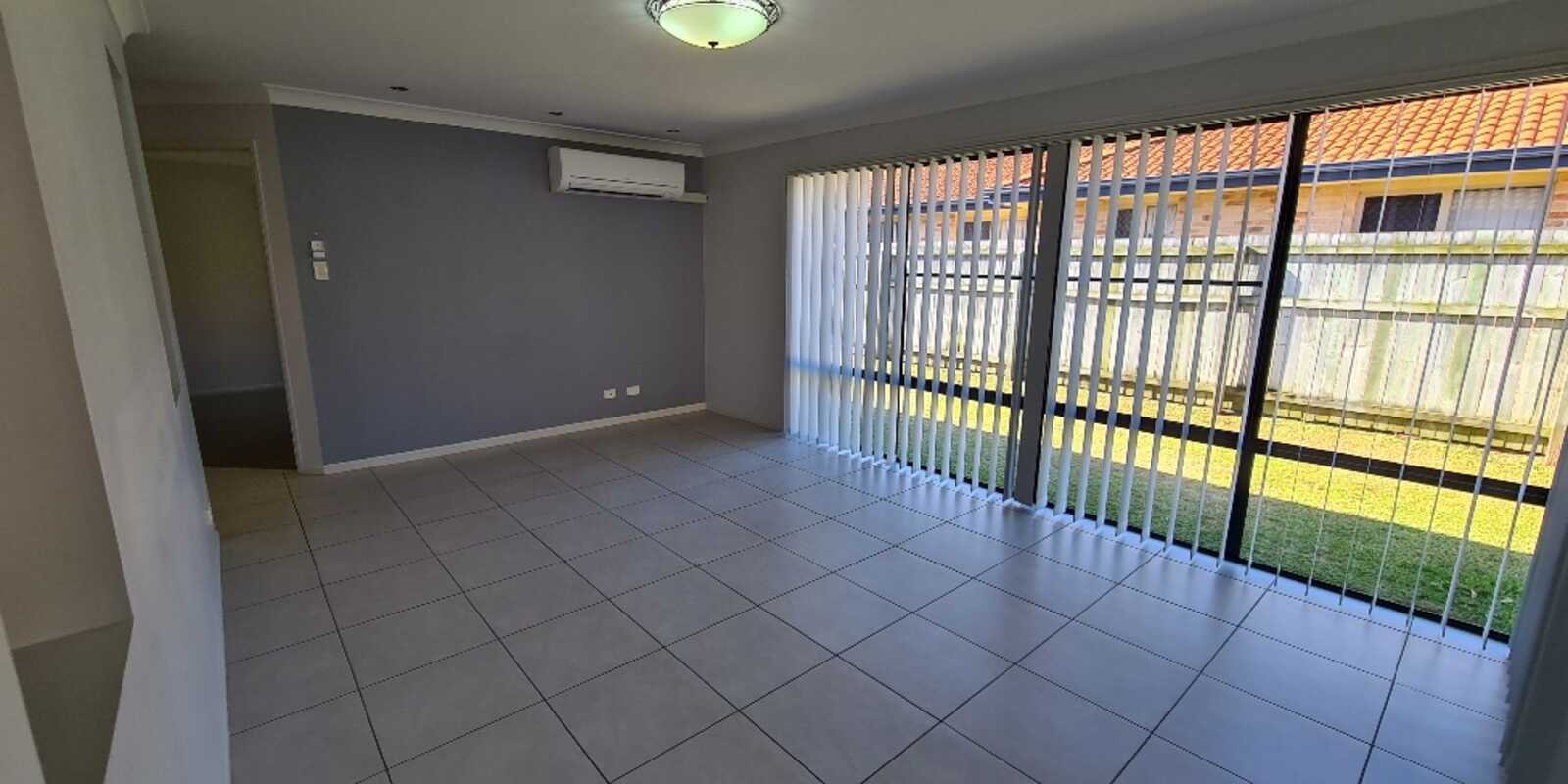 4 Corrimal Place Sandstone Point