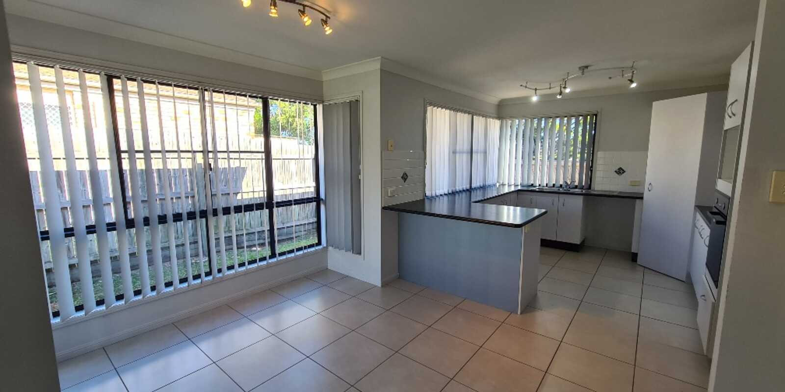 4 Corrimal Place Sandstone Point