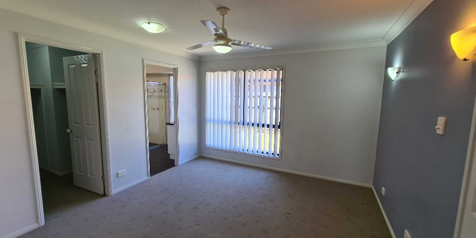 4 Corrimal Place Sandstone Point