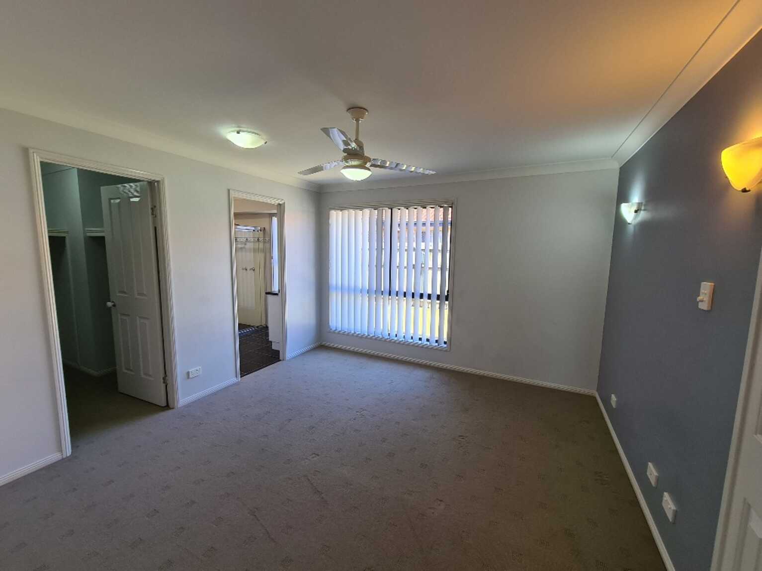 4 Corrimal Place Sandstone Point