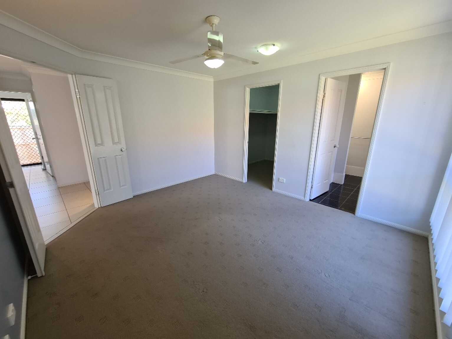 4 Corrimal Place Sandstone Point