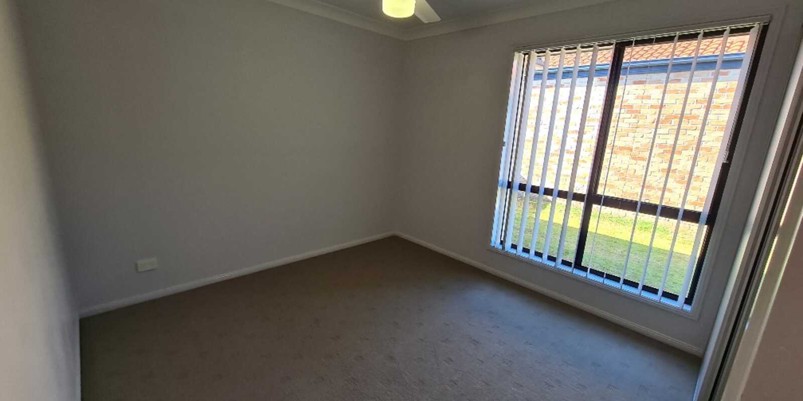 4 Corrimal Place Sandstone Point