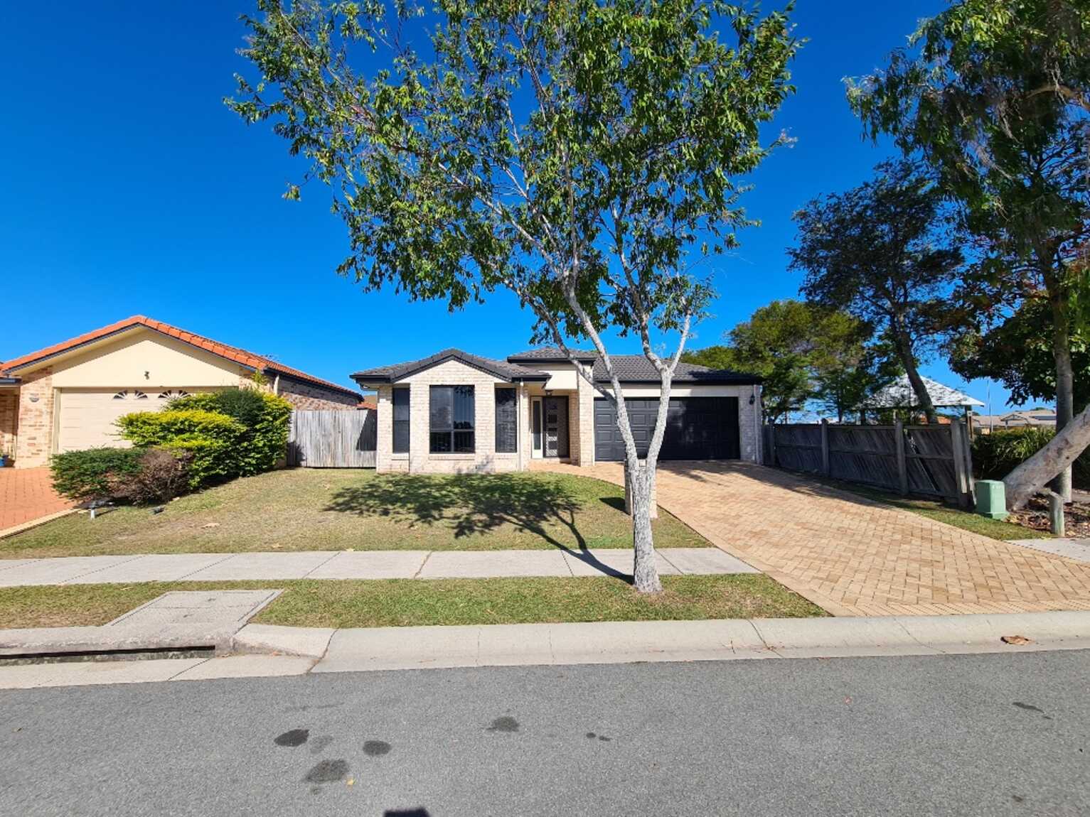 4 Corrimal Place Sandstone Point