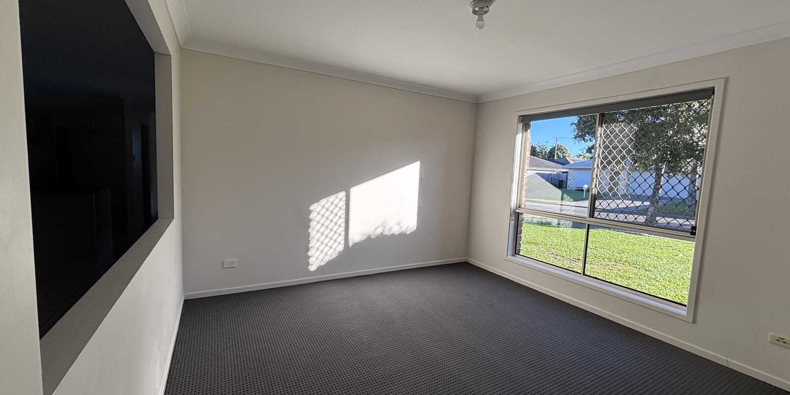 10 Piccadilly Street Bellmere