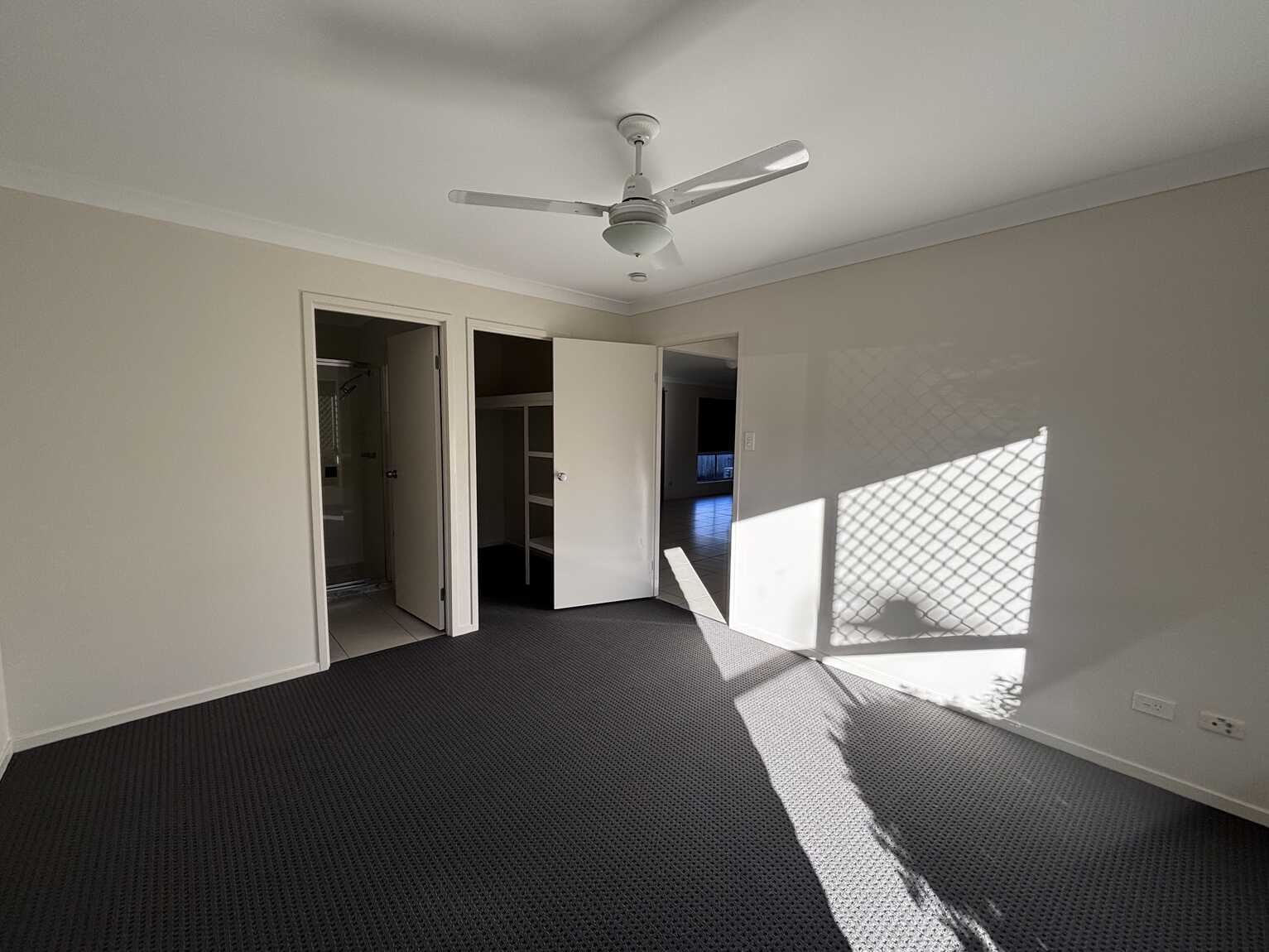 10 Piccadilly Street Bellmere
