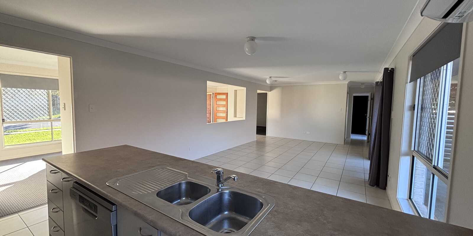 10 Piccadilly Street Bellmere