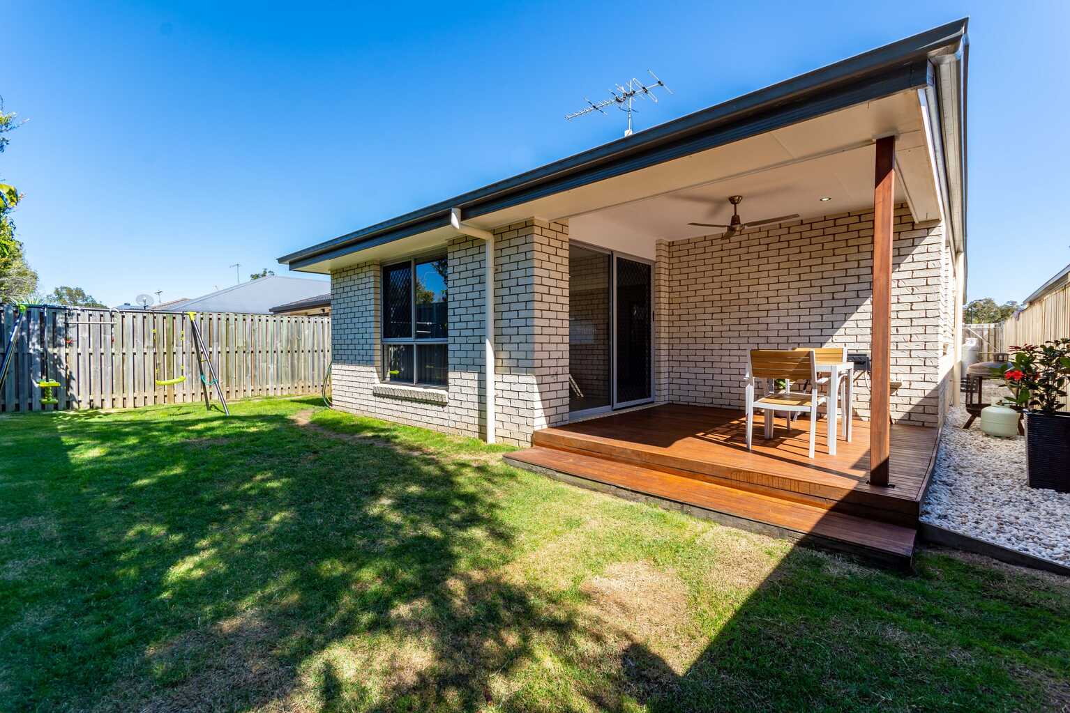 82 Bluestar Circuit Caboolture