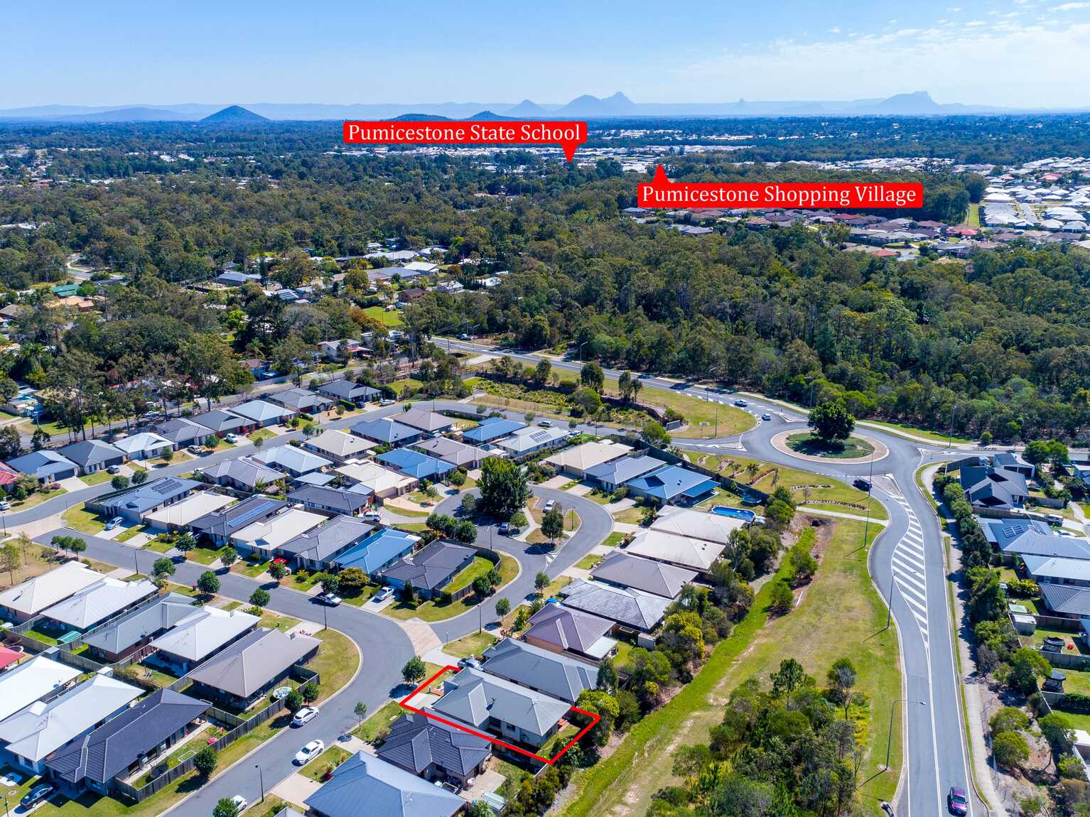 82 Bluestar Circuit Caboolture