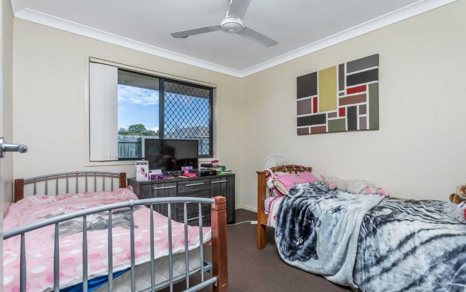 31-33 Daintree Street Bellmere