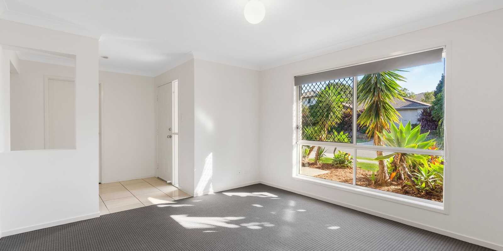 24 Piccadilly Street Bellmere