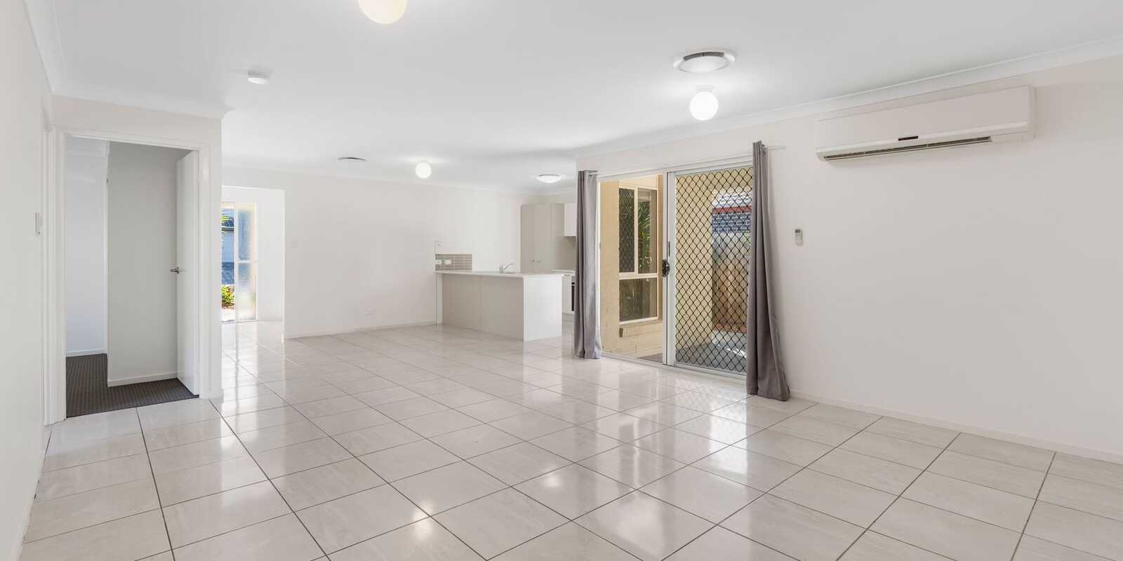 24 Piccadilly Street Bellmere