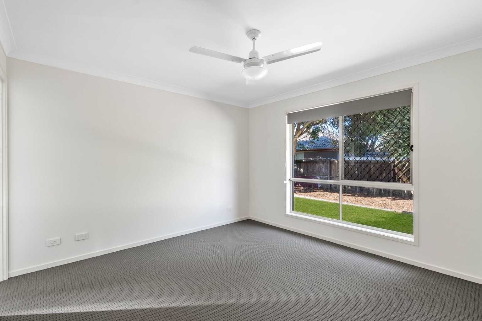 24 Piccadilly Street Bellmere
