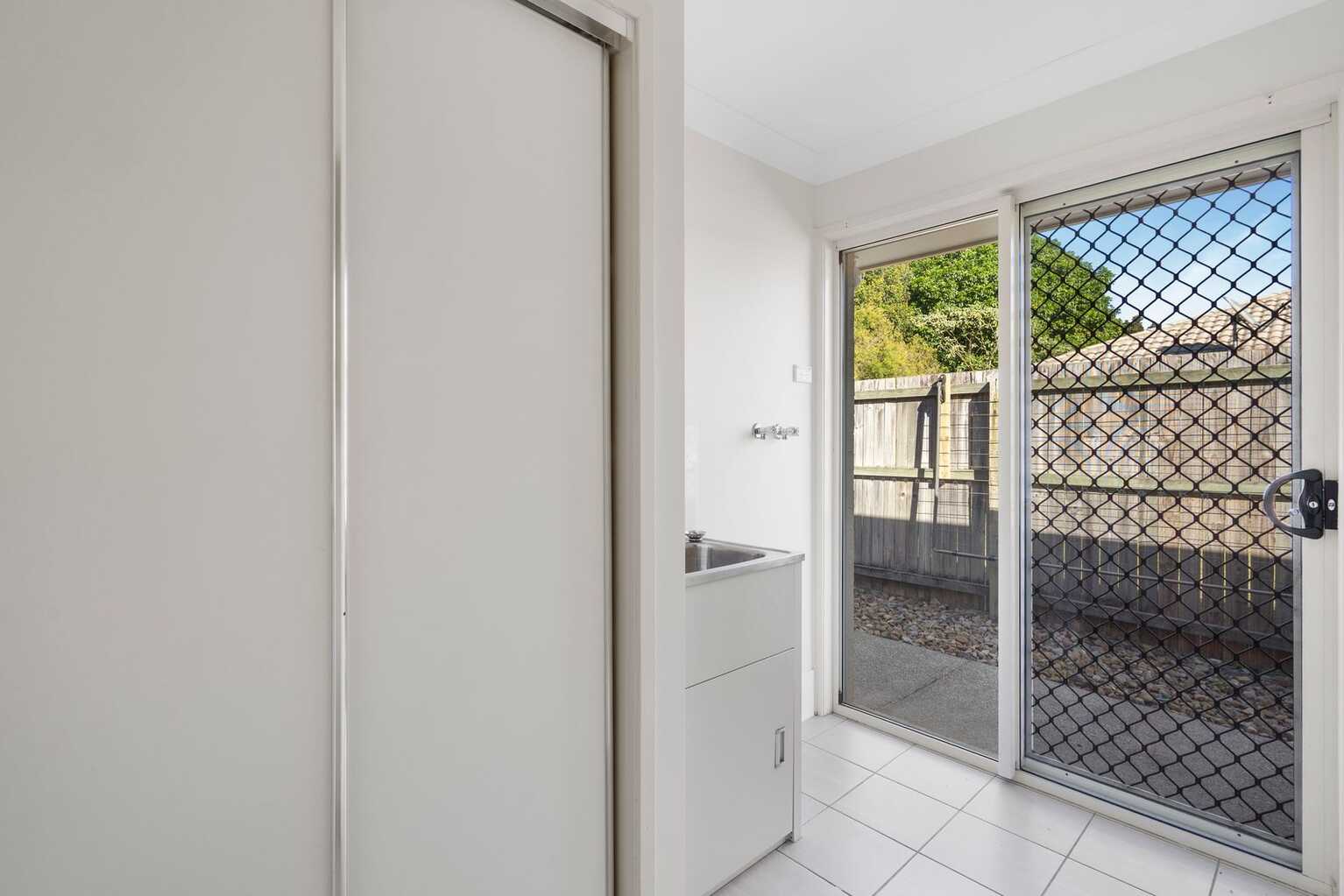 24 Piccadilly Street Bellmere