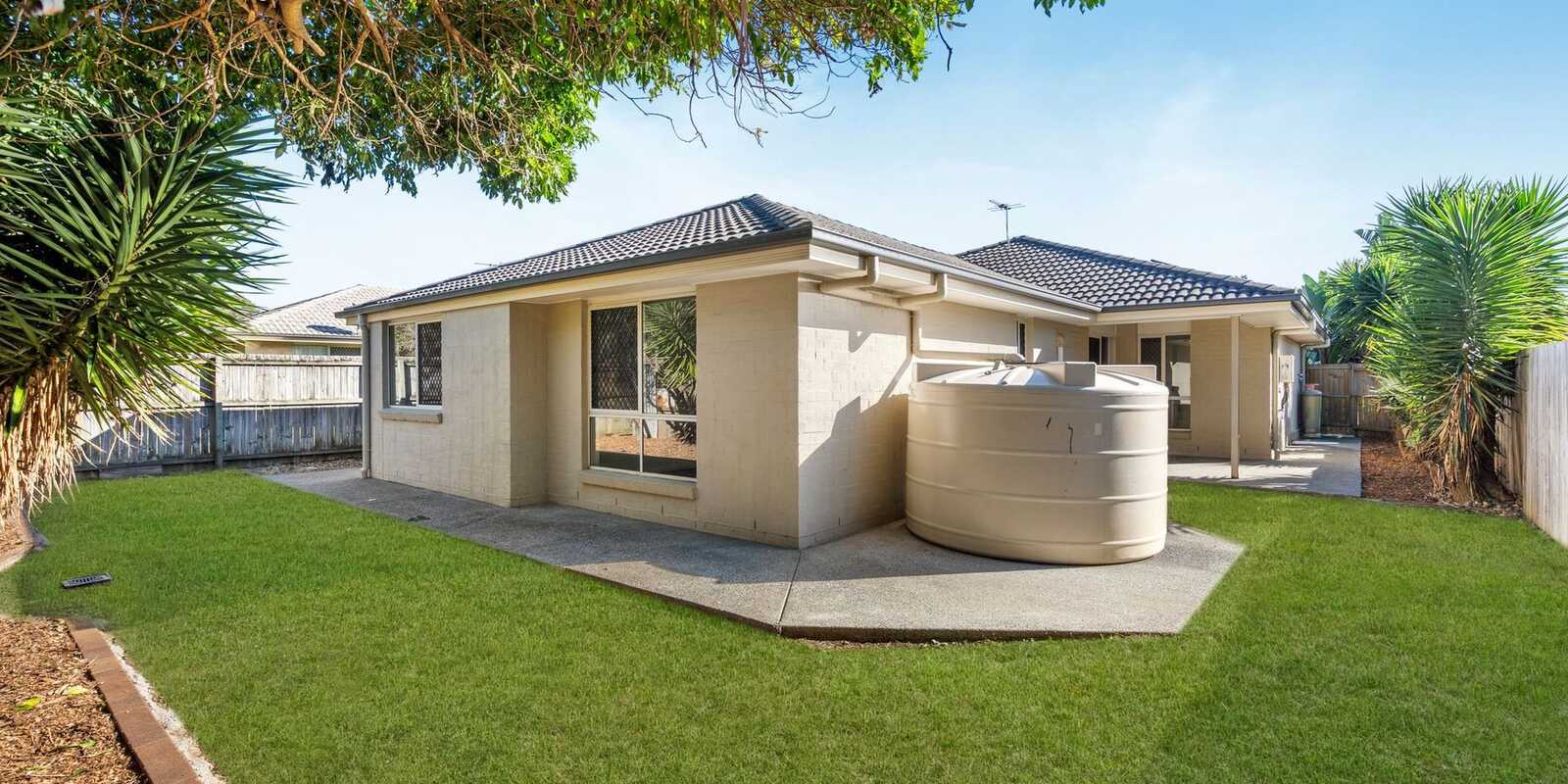 24 Piccadilly Street Bellmere