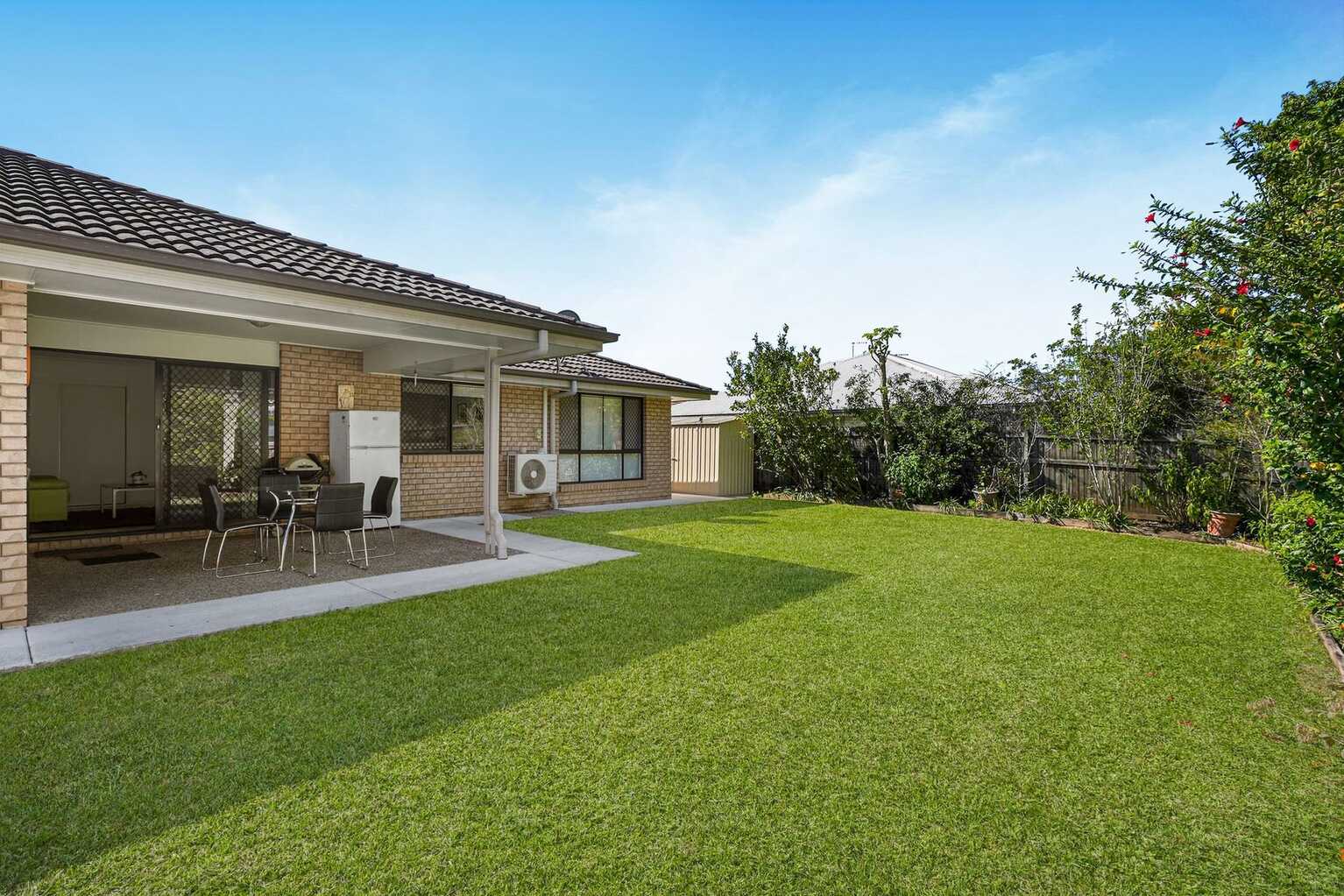 16 Lotus Avenue Bellmere