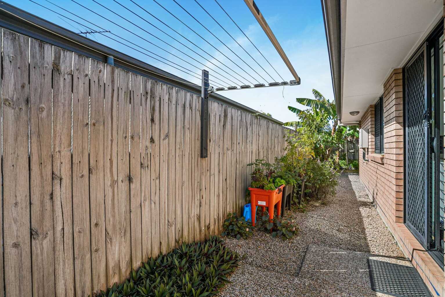 16 Lotus Avenue Bellmere