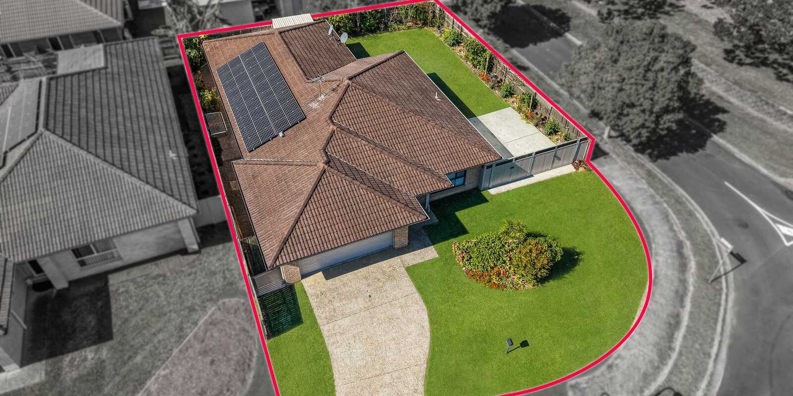 16 Lotus Avenue Bellmere