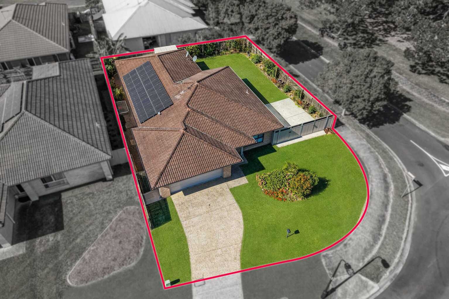 16 Lotus Avenue Bellmere