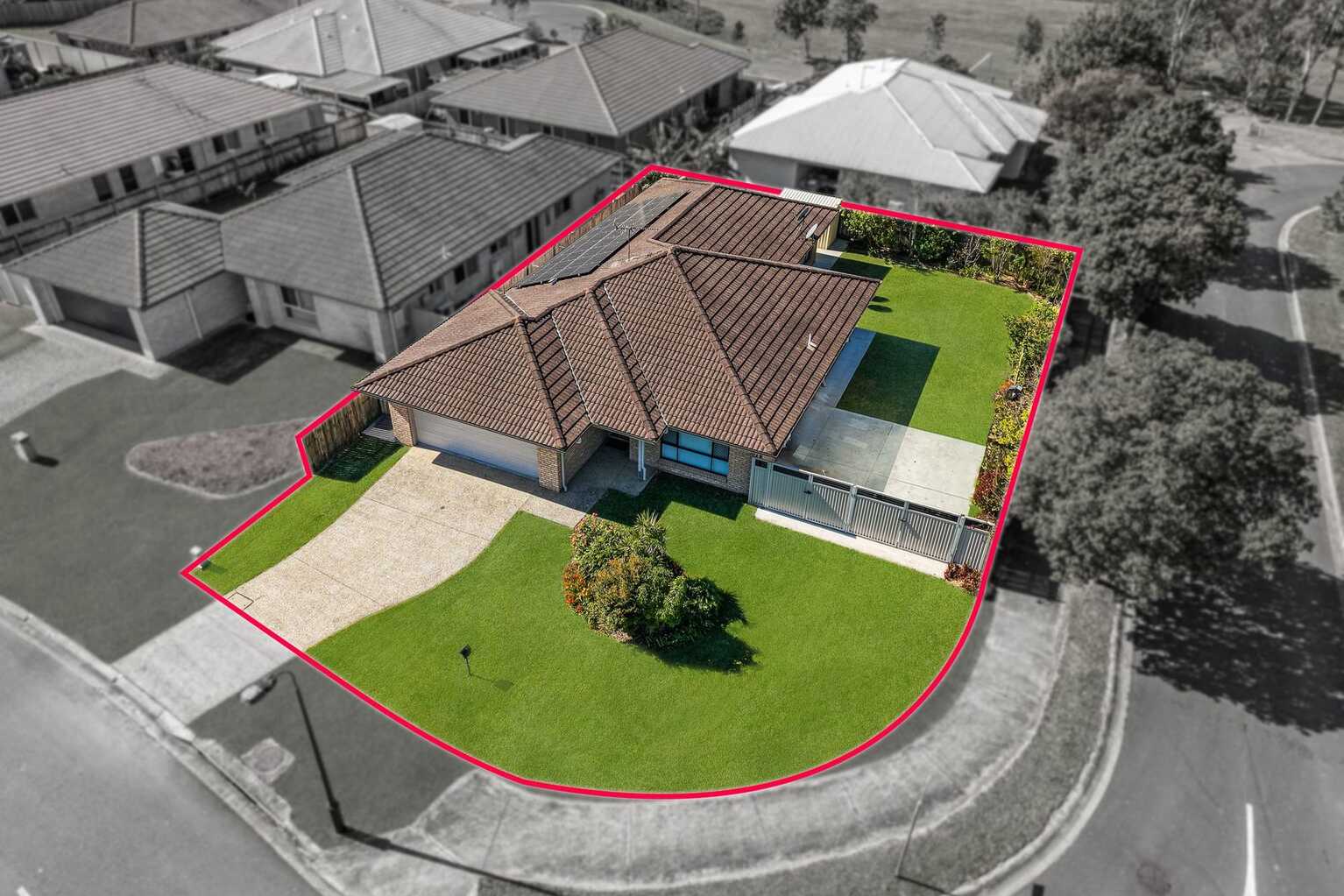 16 Lotus Avenue Bellmere