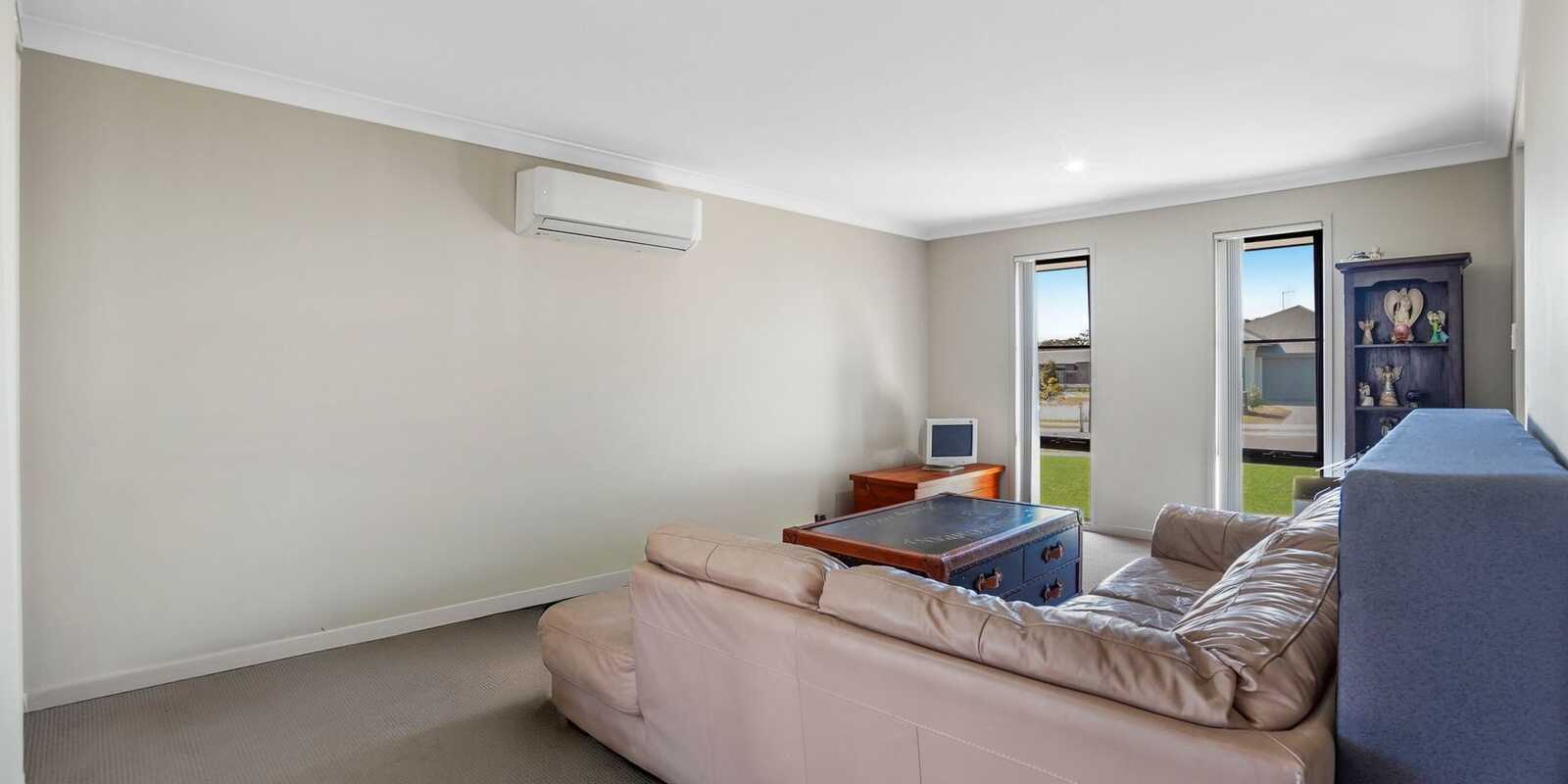 60 Coach Road West Morayfield