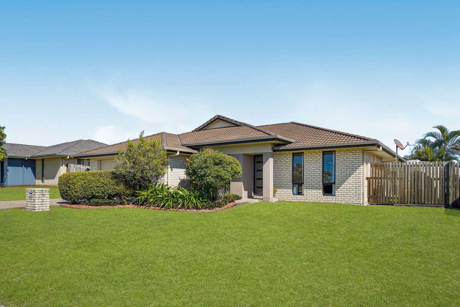 60 Coach Road West Morayfield