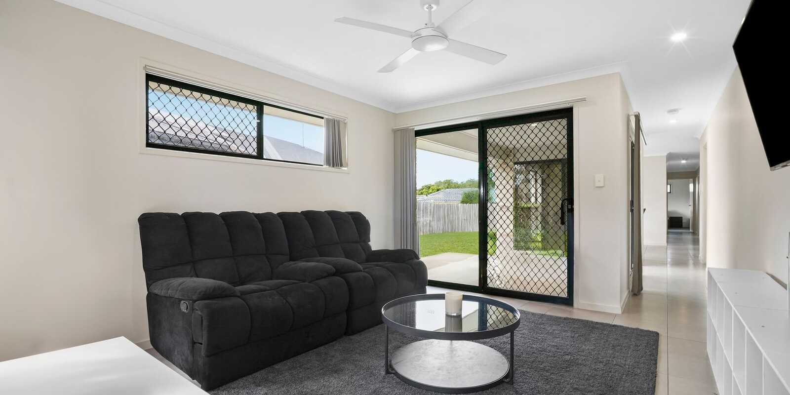 1/25 Lyndon Way Bellmere