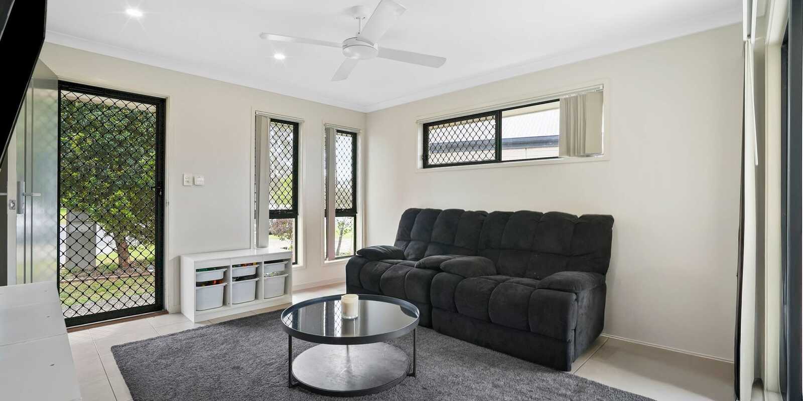 1/25 Lyndon Way Bellmere