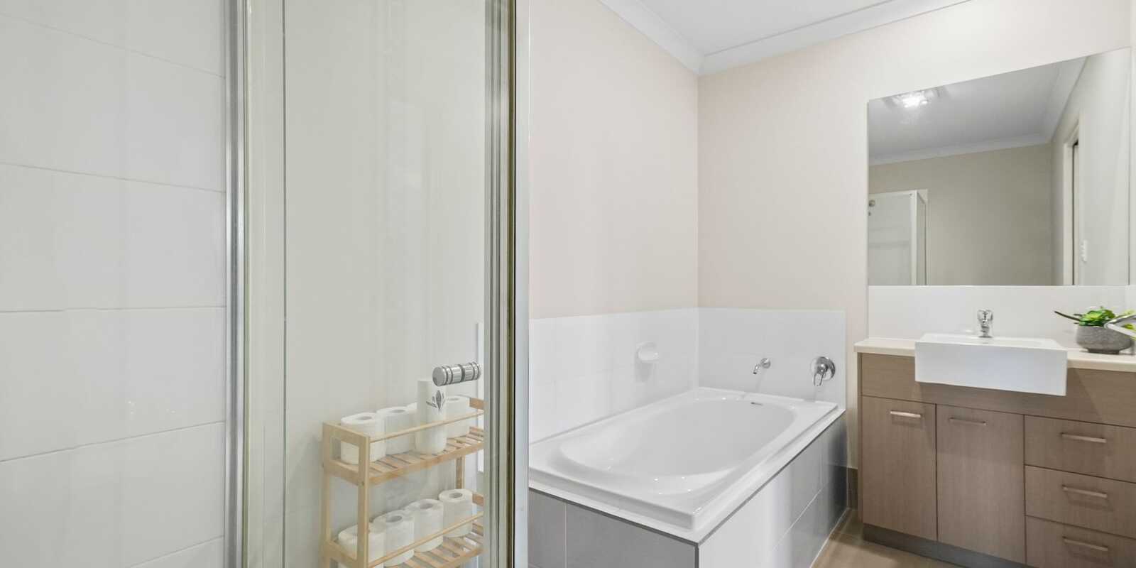 1/25 Lyndon Way Bellmere