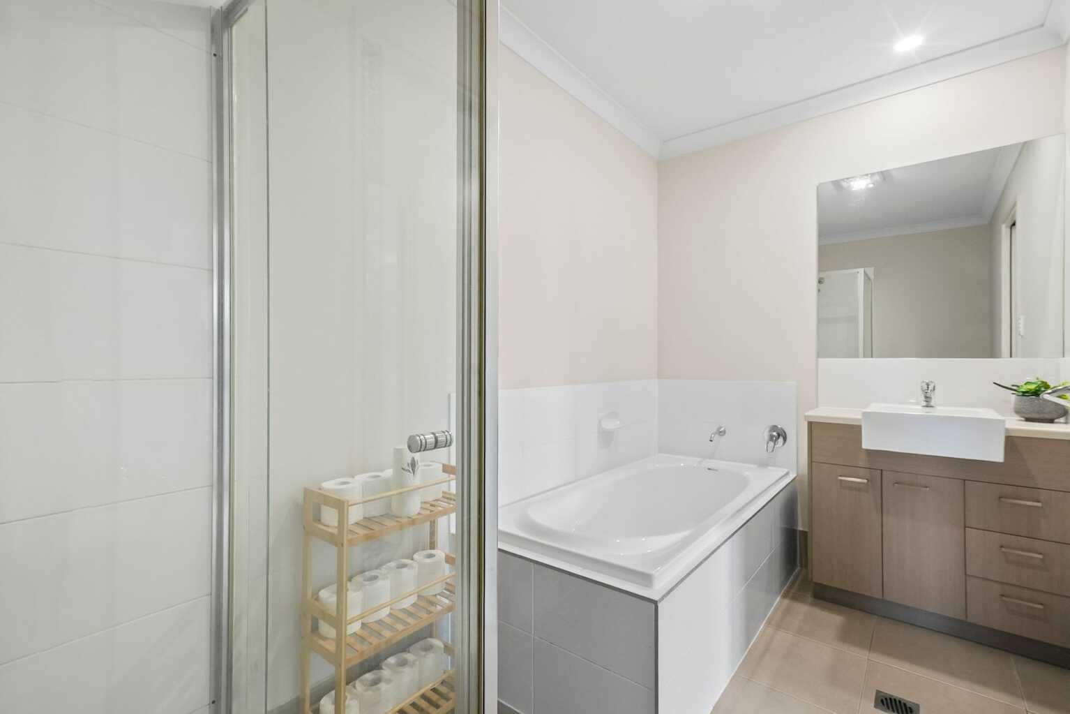 1/25 Lyndon Way Bellmere