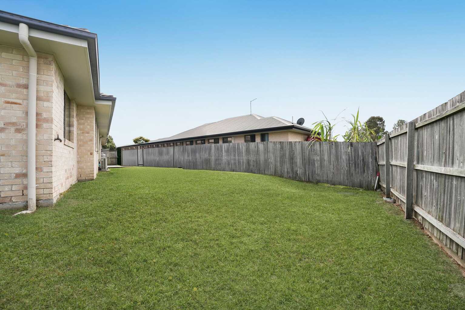 1/25 Lyndon Way Bellmere