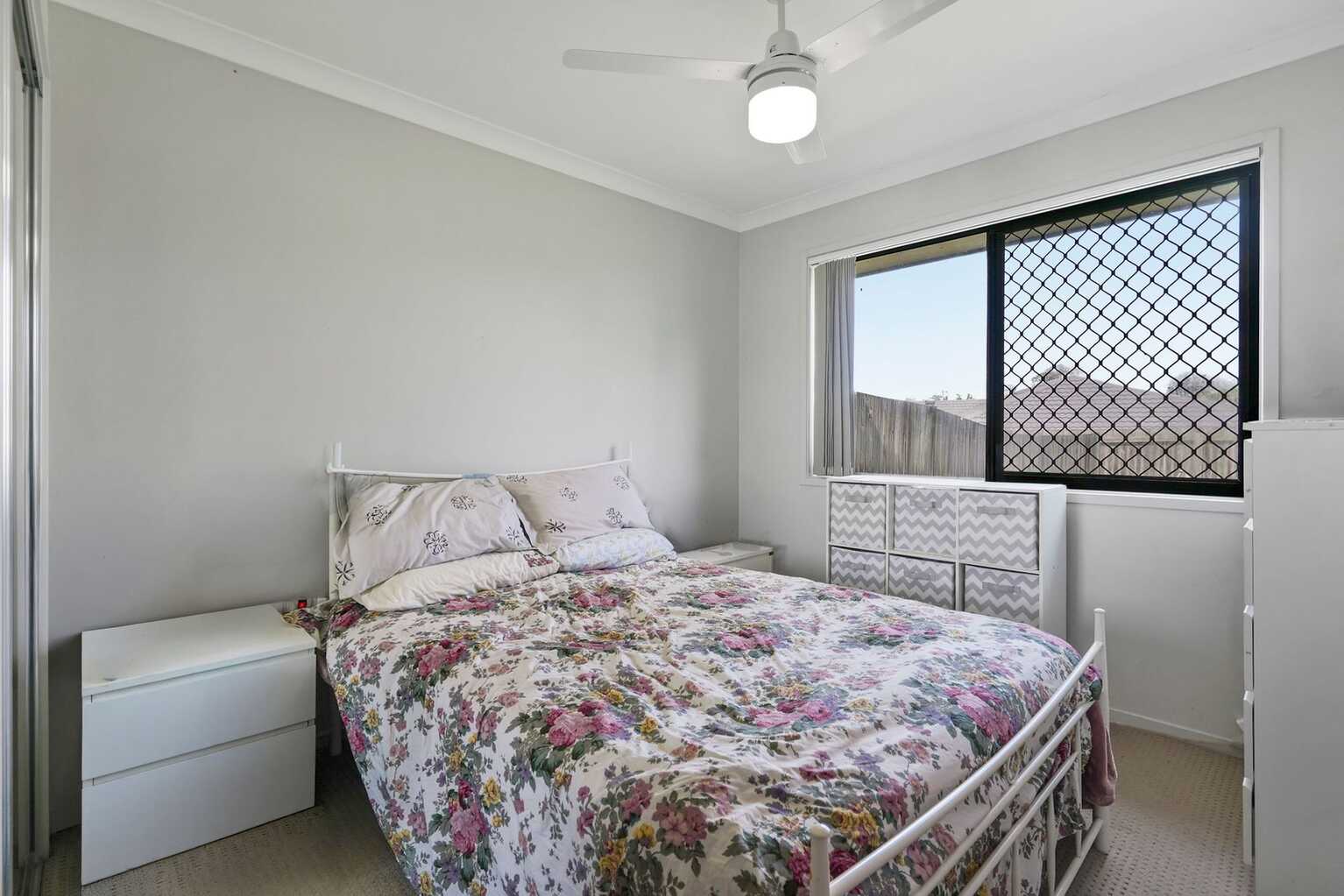 2/25 Lyndon Way Bellmere