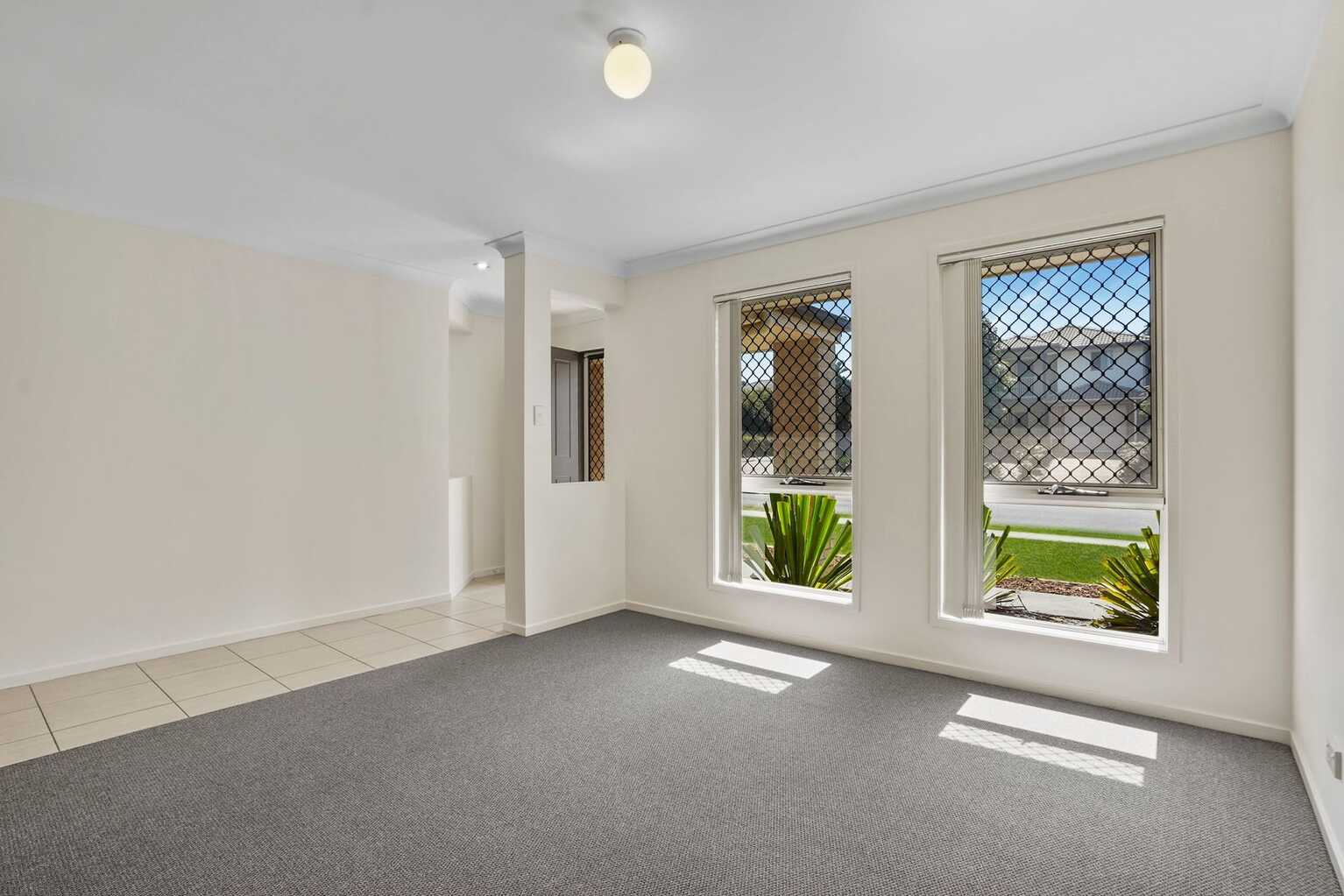 22 Piccadilly Street Bellmere