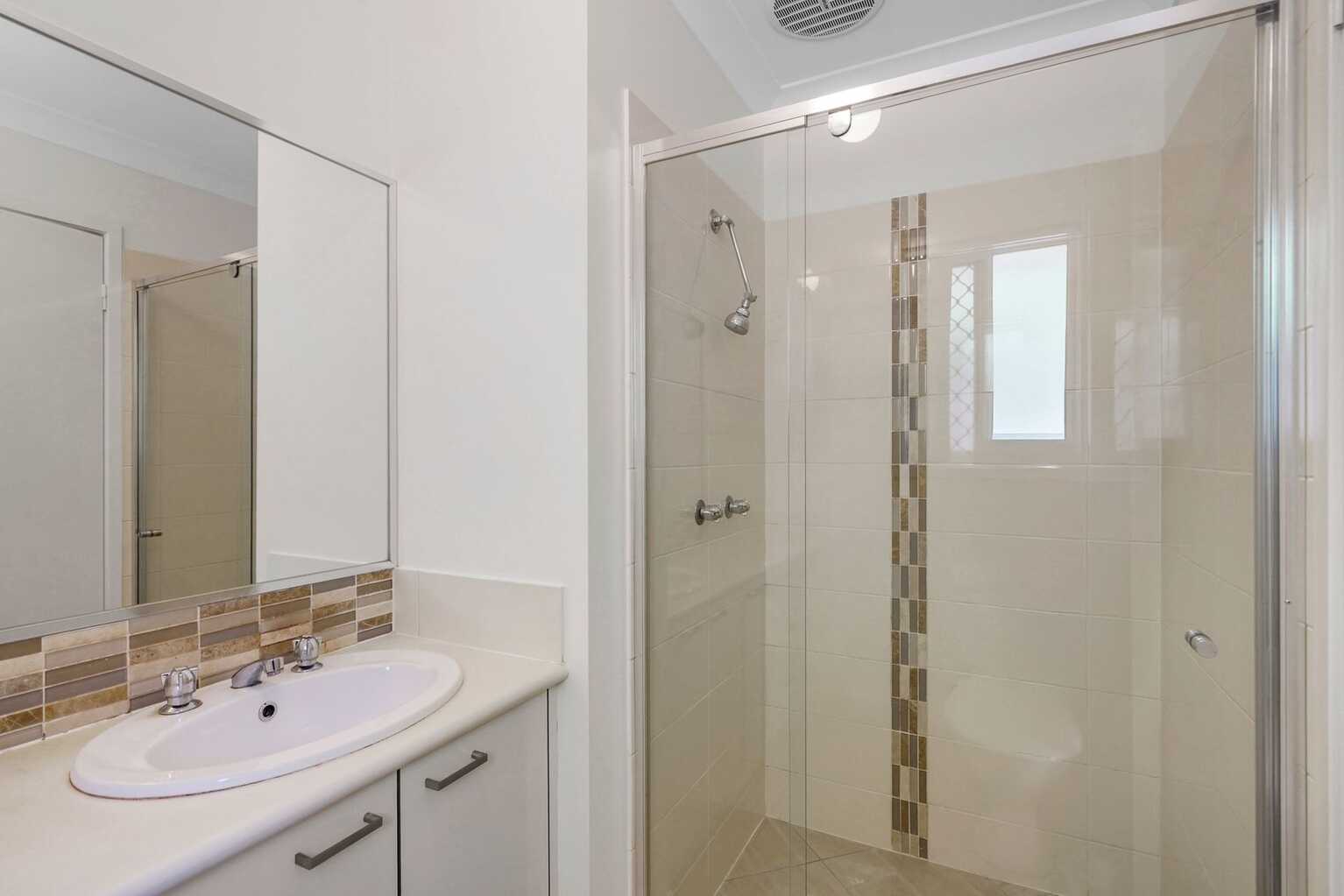 22 Piccadilly Street Bellmere