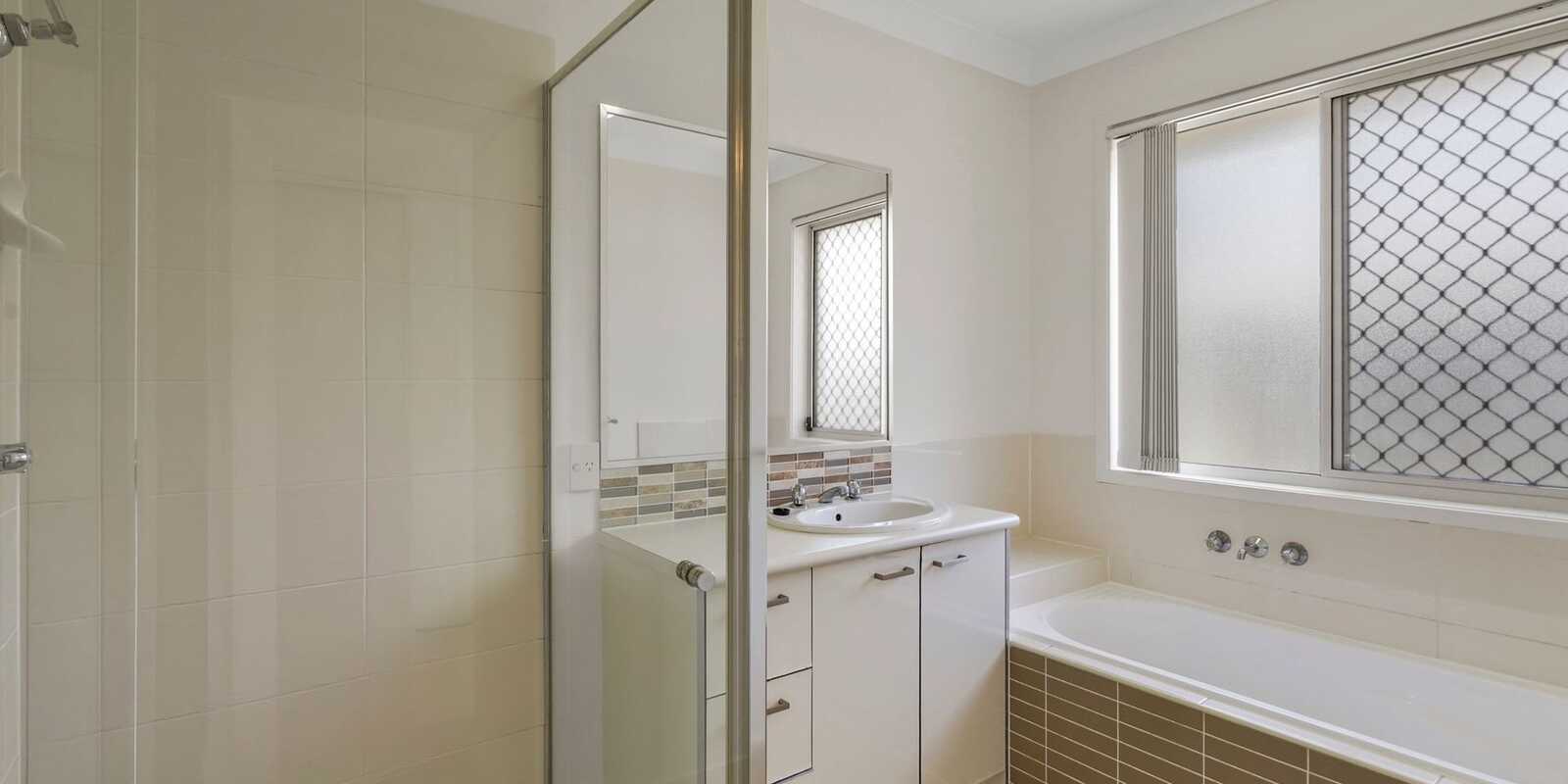 22 Piccadilly Street Bellmere