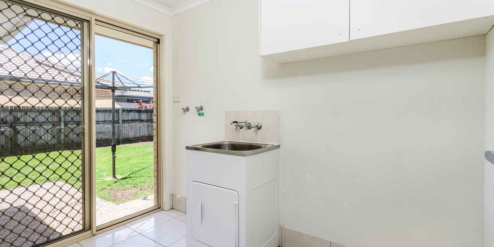 20 Lotus Avenue Bellmere 20 Lotus Avenue Bellmere