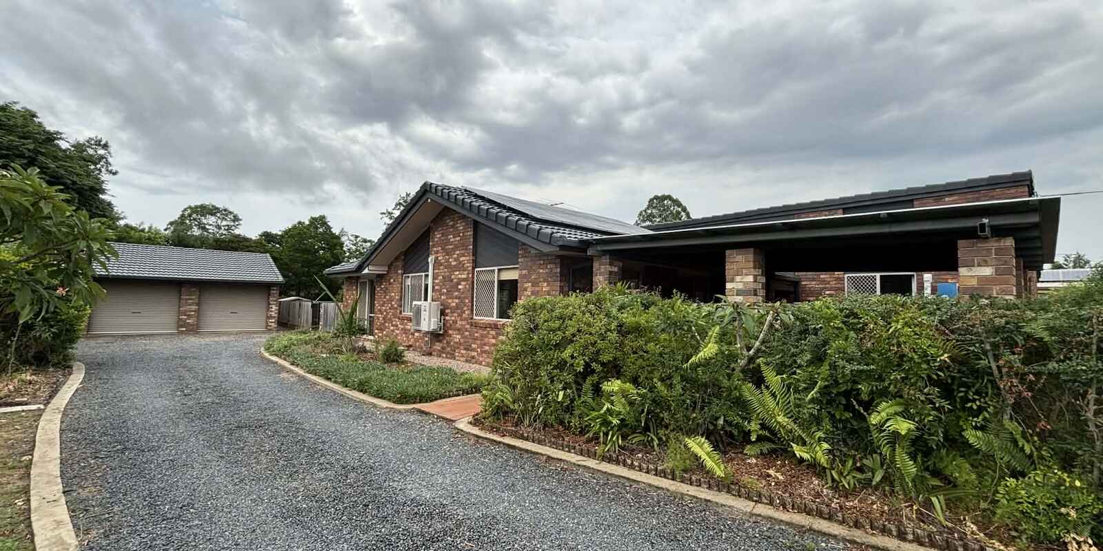 33 Firetail Court Morayfield