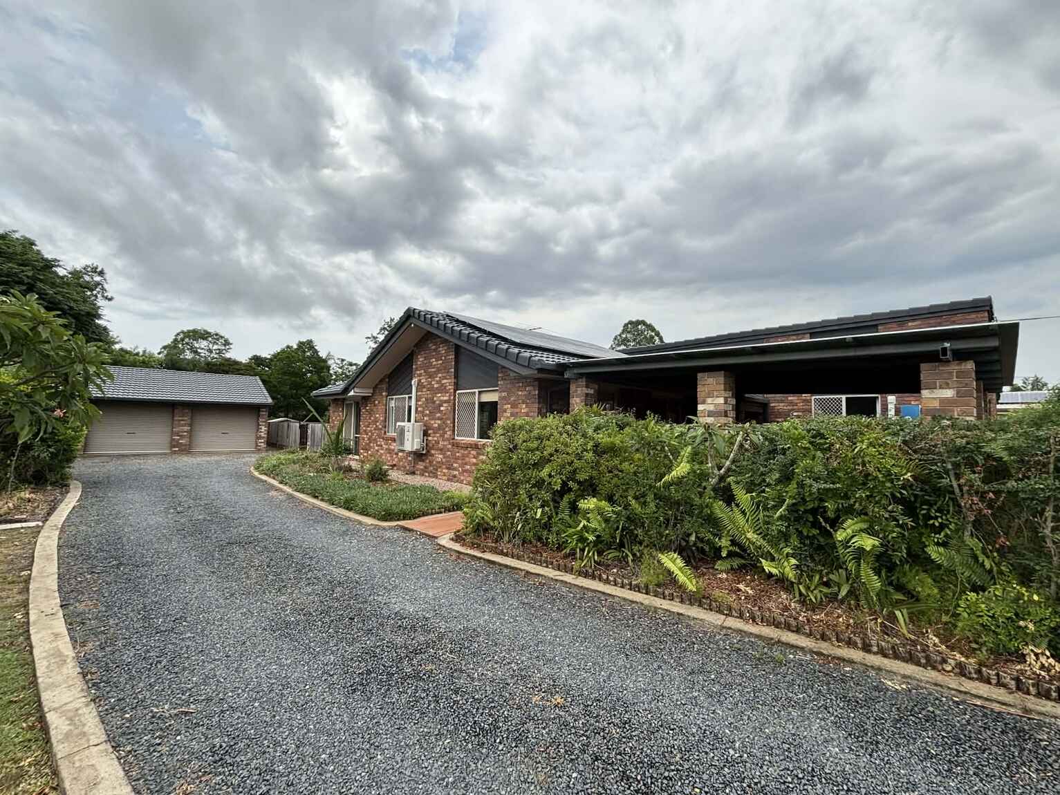 33 Firetail Court Morayfield