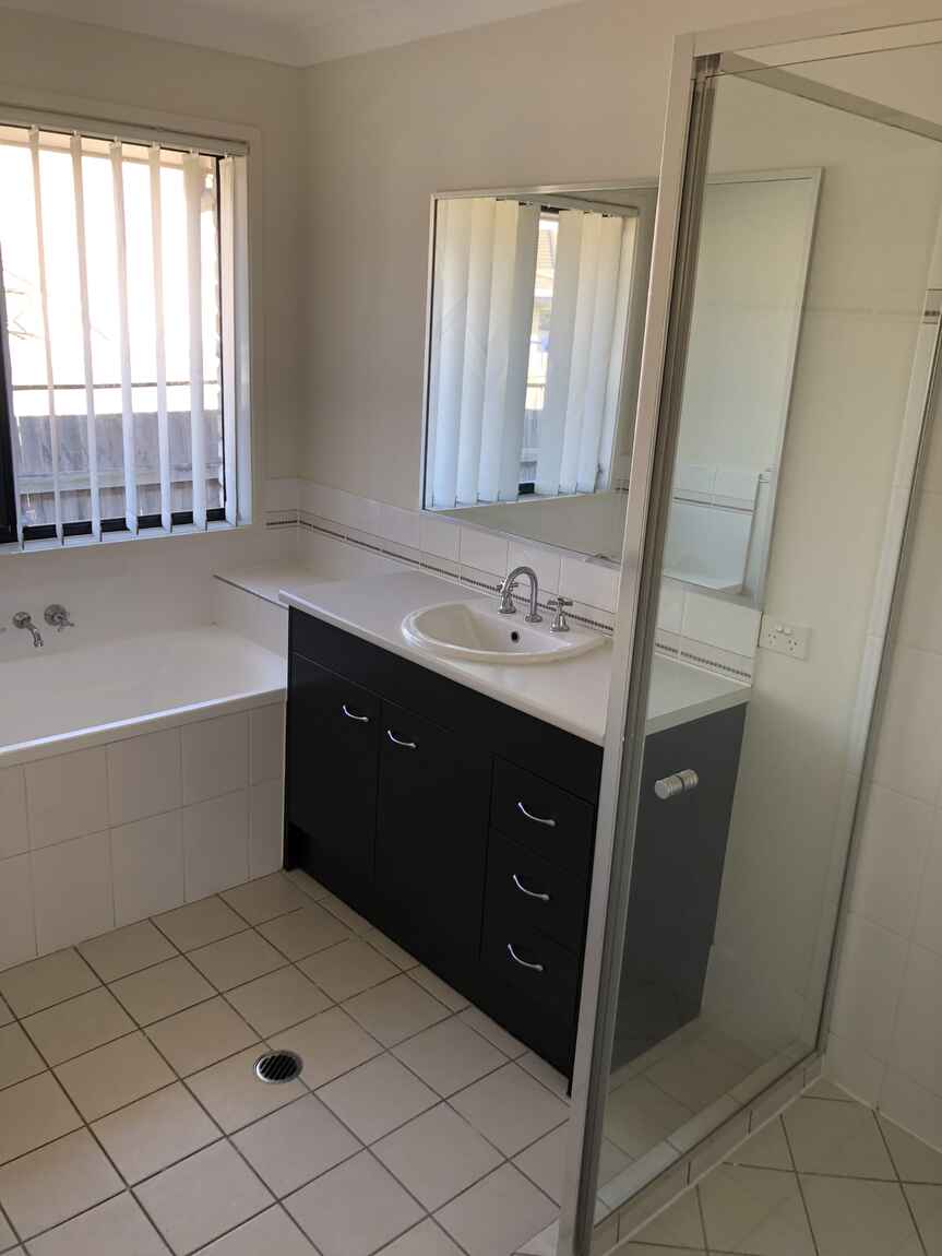 24 Swann Road Bellmere