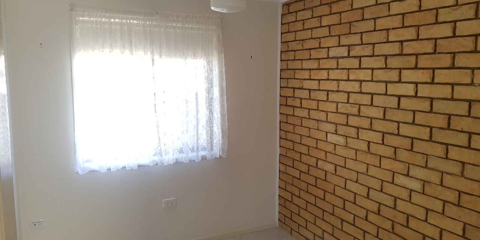 2/12 Charles Street Caboolture