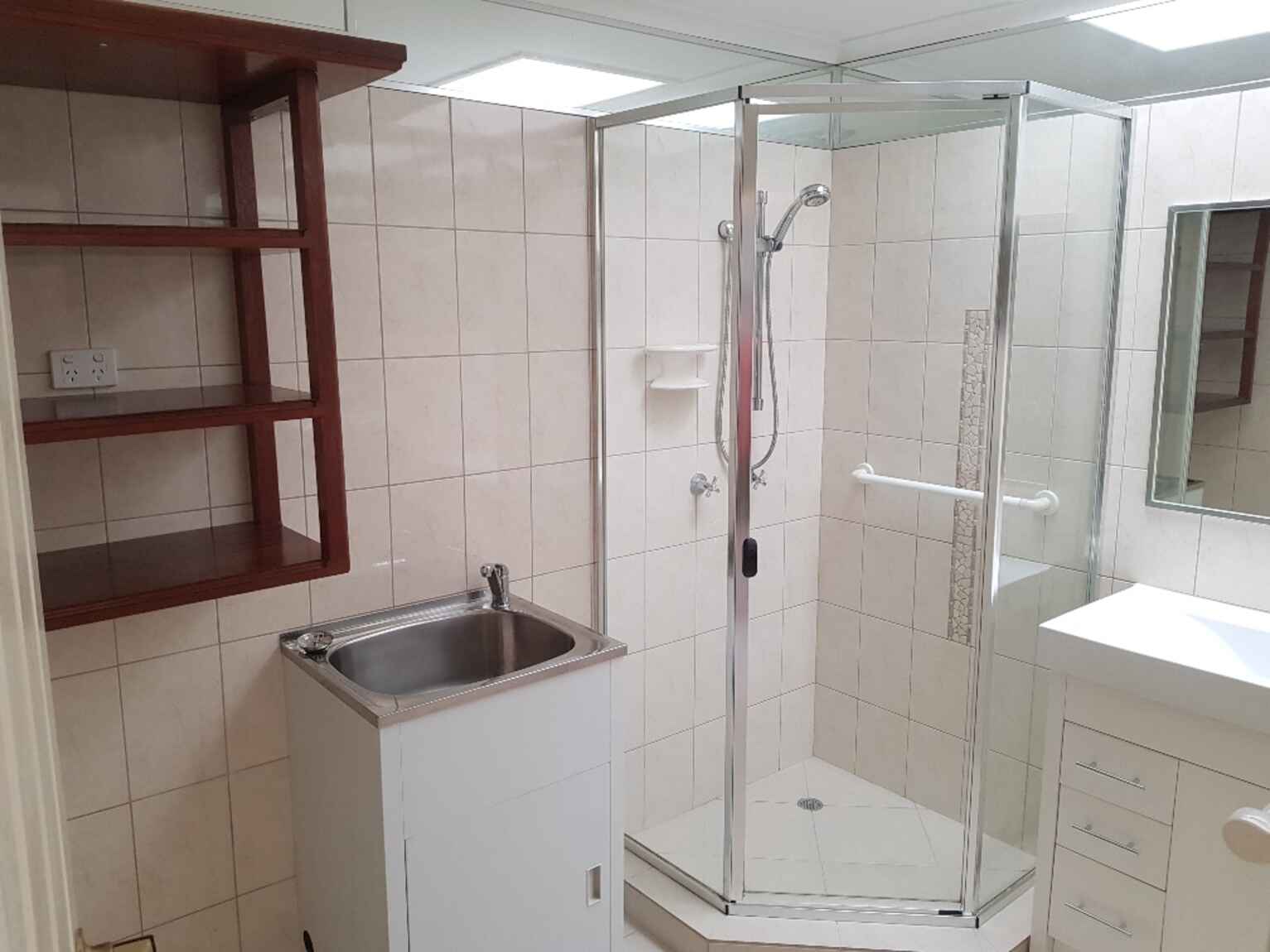 2/12 Charles Street Caboolture