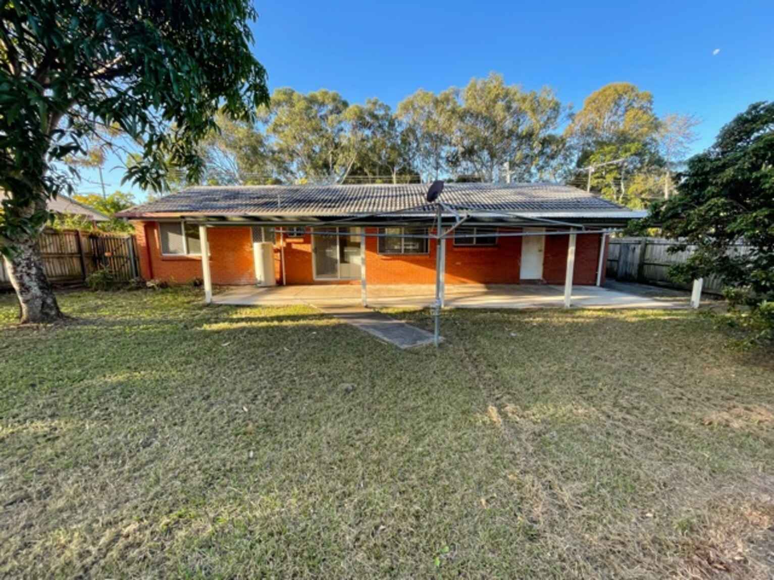 93 Old Bay Road Deception Bay