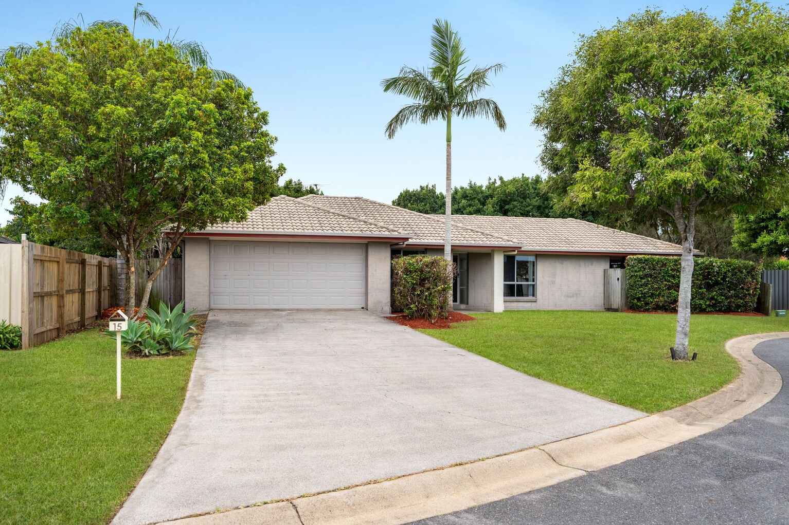 15 Greenwich Court Bellmere