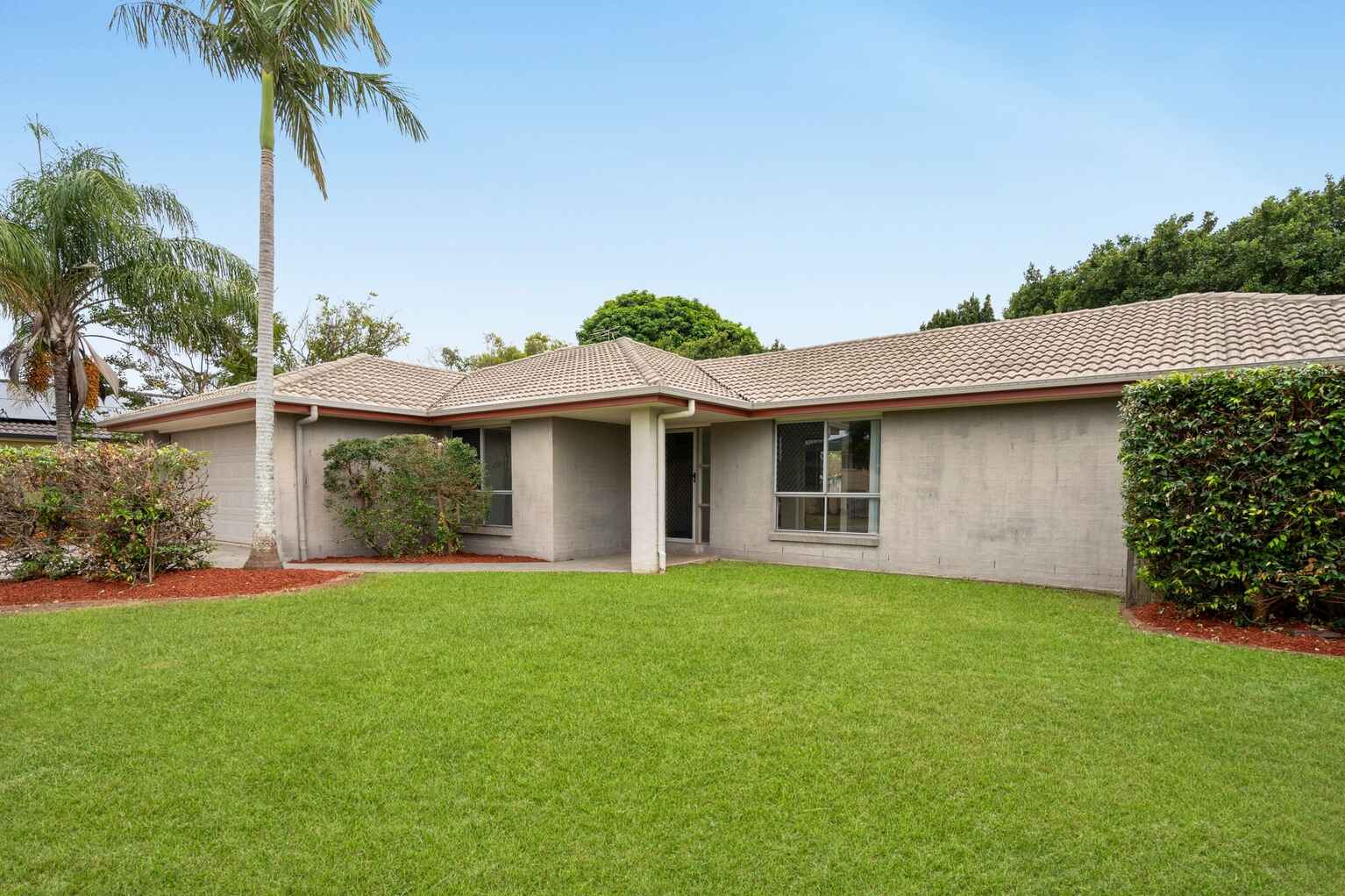 15 Greenwich Court Bellmere